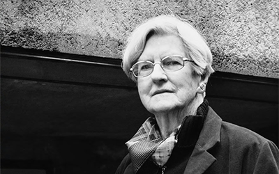 Julie Ewington reviews ‘My Own Sort of Heaven:  A life of Rosalie Gascoigne’ by Nicola Francis